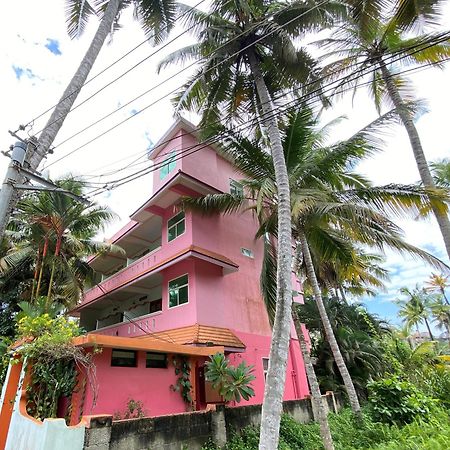 Hotel Packbag Comfort Bed & Breakfast à Kovalam Extérieur photo